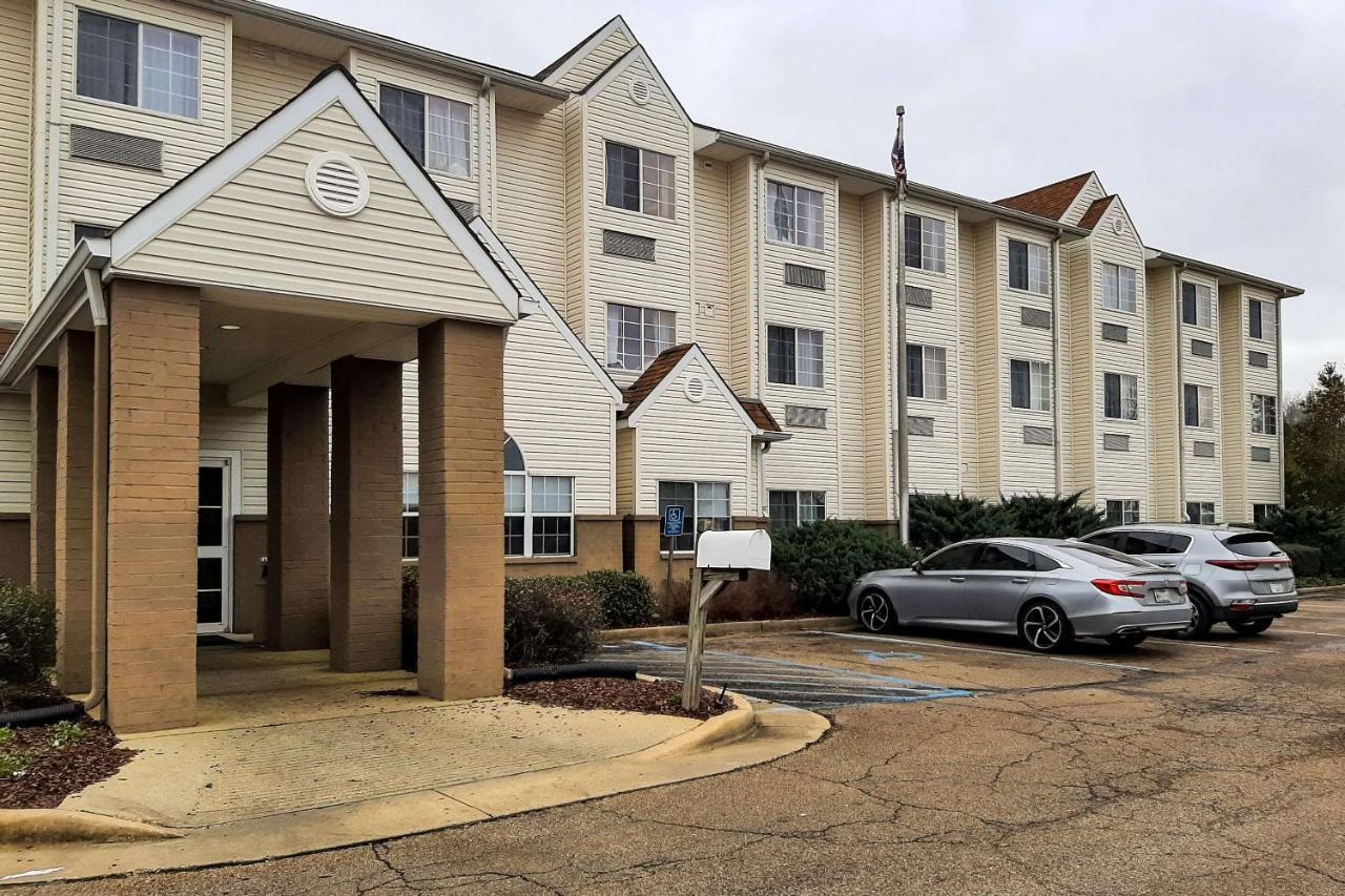Starkville Inn & Suites エクステリア 写真
